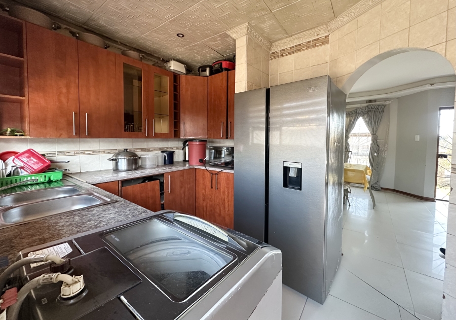 4 Bedroom Property for Sale in Mthata Eastern Cape